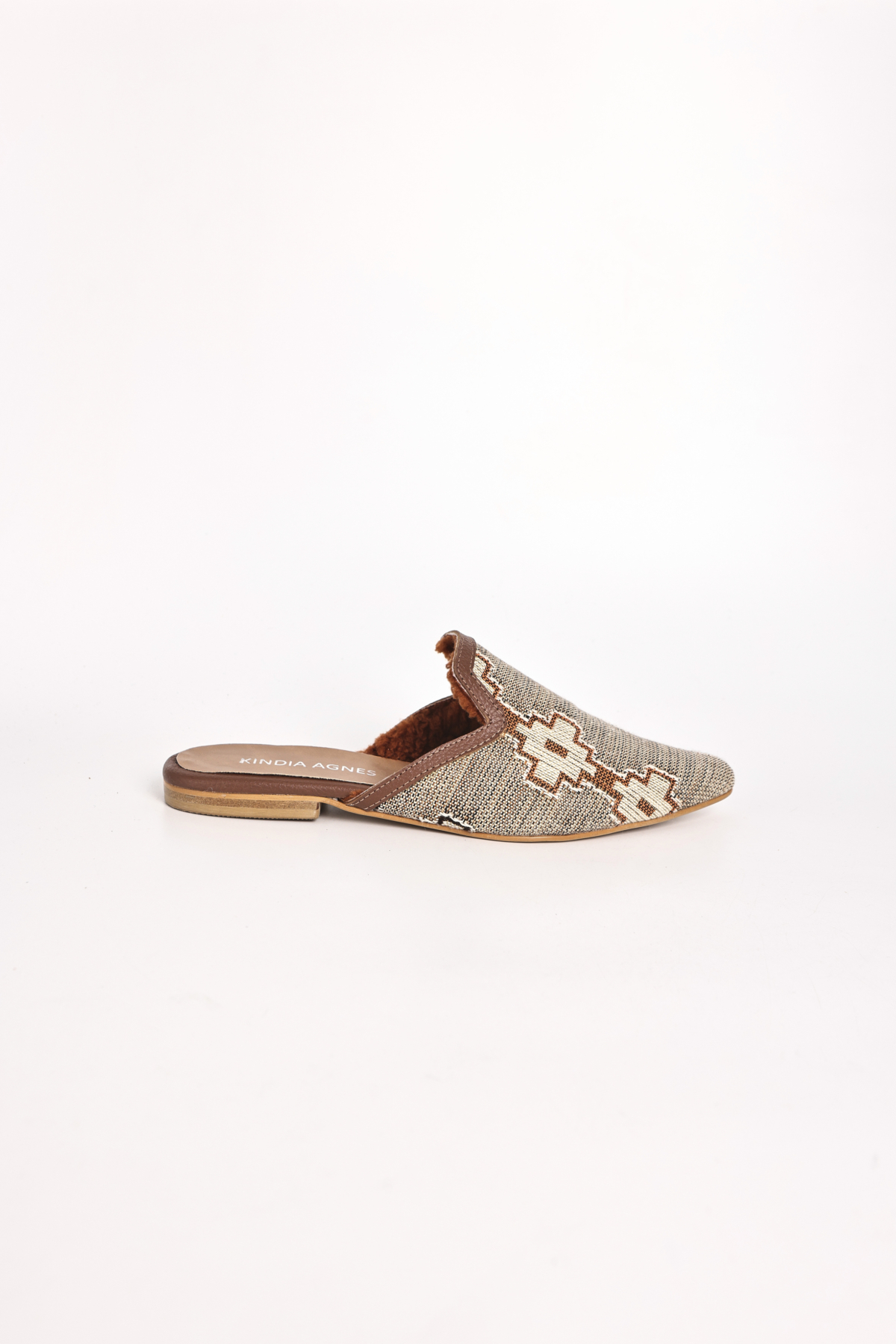 WAYR SUELA - Image 2